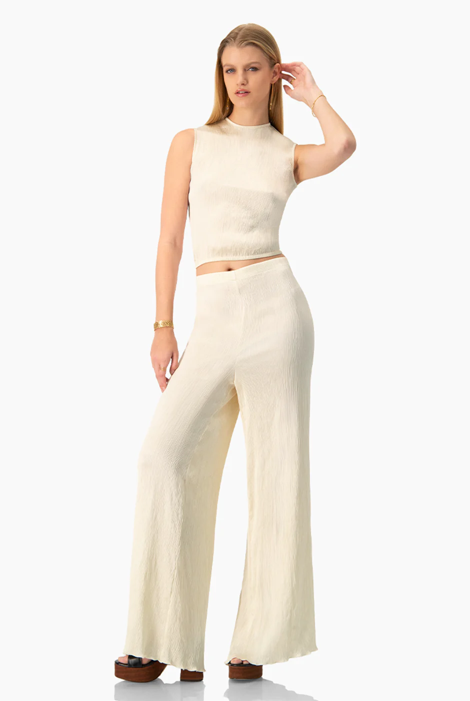 Blusa color marfil sin mangas - Image 3
