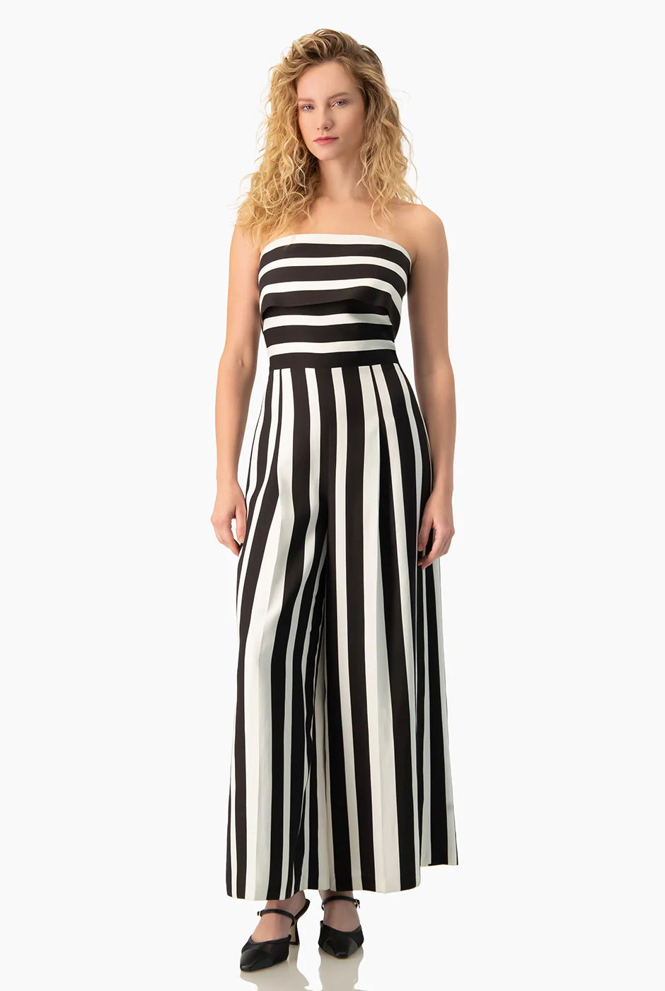 Jumpsuit pierna ancha sin mangas