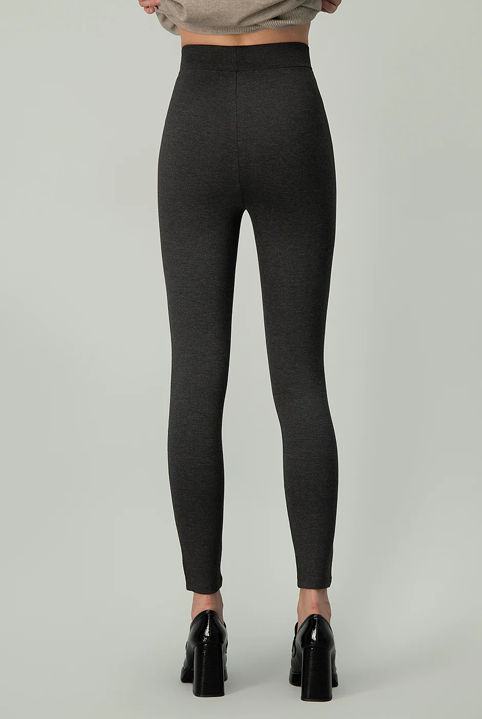 Pantalón Hi-rise Stretch Gris - Image 4