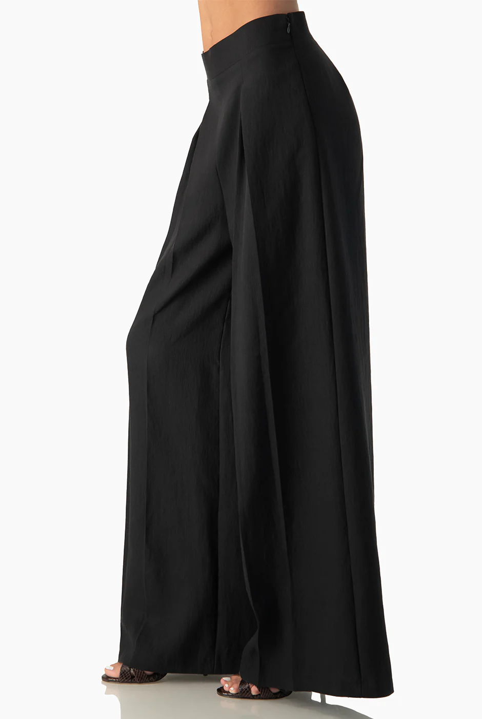 Pantalon Ivonne negro pierna ancha - Image 4