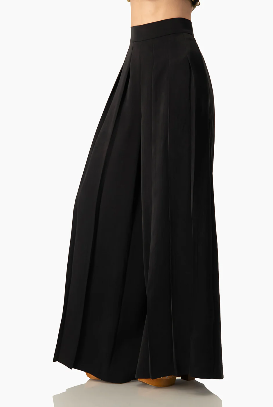 Pantalon pierna ancha con pinzas - Image 4