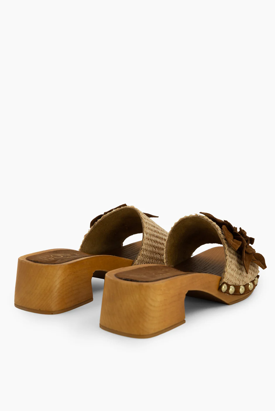 Sandalia Suede Flower - Image 3