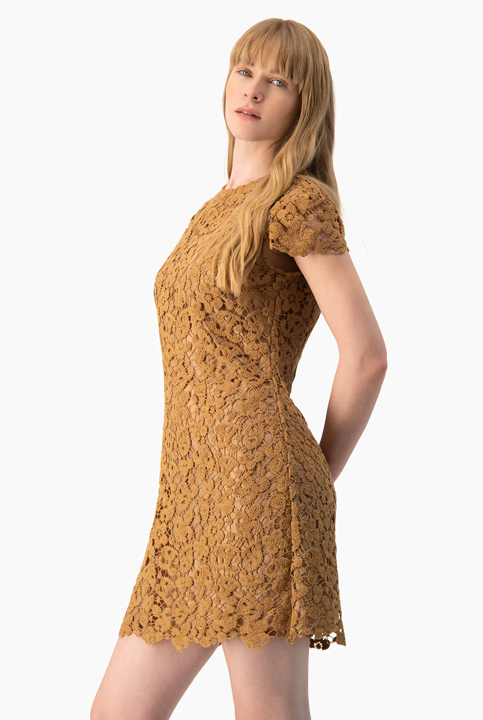 Vestido corto Ivonne de manga corta - Image 3